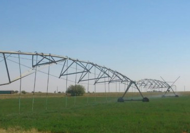 南アフリカのソーラースプリンクラー灌漑プロジェクト
