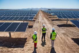 UAEは再生可能エネルギーの開発に1,630億米ドルを投資する予定です